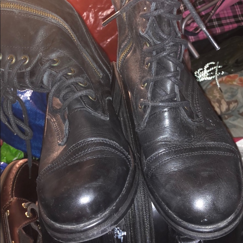 Steve Madden  Combat boots